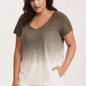 Torrid Ombre Green/white Pocket Tee Size 4